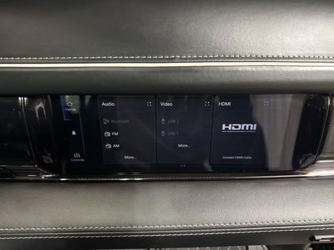 Used 2025 RAM 1500 Limited AWD/4WD image 43