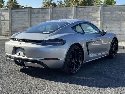 New 2025 Porsche 718 Cayman image 6