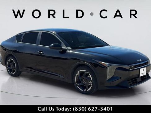 Used 2025 Kia K4 EX image 1