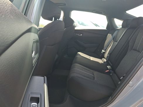 Used 2023 Honda Accord Sport image 11