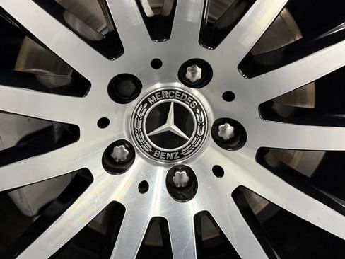 Used 2023 Mercedes-Benz GLS 450 4MATIC image 18