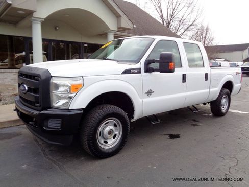 Used 2014 Ford F250 XL w/ Power Equipment Group AWD/4WD image 1