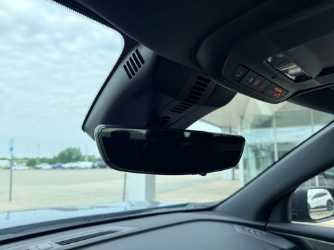 New 2026 Chevrolet Traverse LT FWD image 20