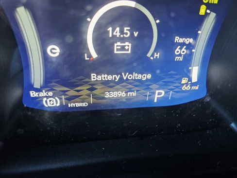 Used 2022 Jeep Wrangler Unlimited Sahara w/ Safety Group image 31