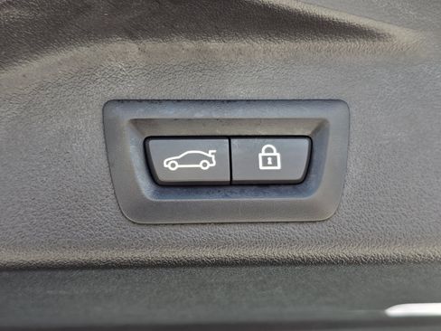 Used 2022 BMW X5 sDrive40i w/ Premium Package image 19