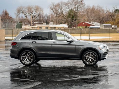 Used 2020 Mercedes-Benz GLC 300 4MATIC image 4