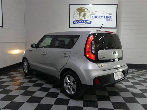 Used 2018 Kia Soul w/ Convenience Package FWD image 11