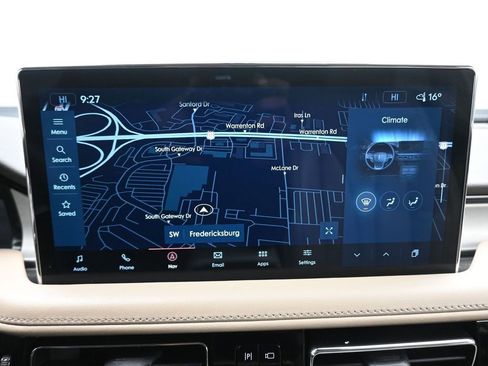 Used 2022 Lincoln Nautilus Standard w/ Premium Package image 17