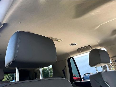 Used 2017 GMC Yukon SLT image 28