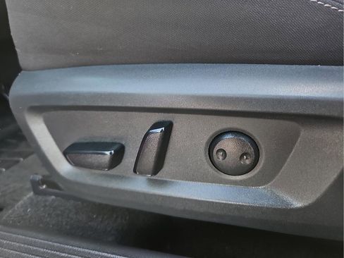 Used 2021 Nissan Rogue SV FWD image 14
