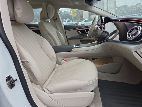 Certified 2023 Mercedes-Benz EQS 580 4MATIC Sedan image 17