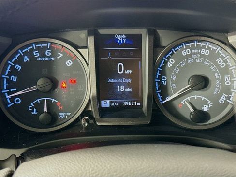Used 2023 Toyota Tacoma TRD Sport AWD/4WD image 20