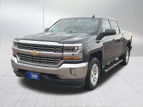 Used 2018 Chevrolet Silverado 1500 LT w/ All Star Edition image 3