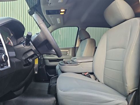 Used 2018 RAM 2500 SLT image 16