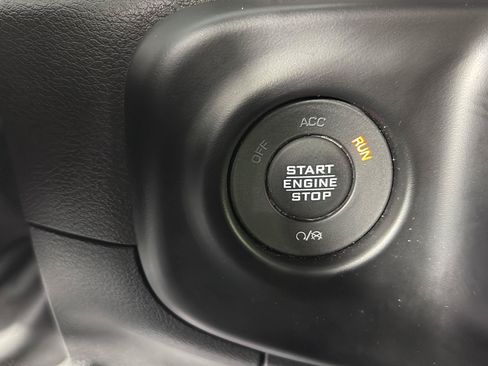 Used 2023 Jeep Wrangler Unlimited Rubicon 4xe w/ Safety Group AWD/4WD image 30