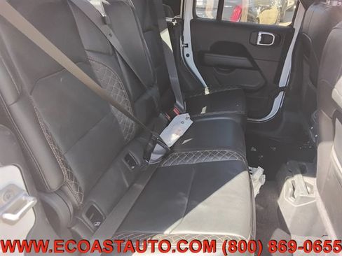 Used 2021 Jeep Gladiator Overland image 14