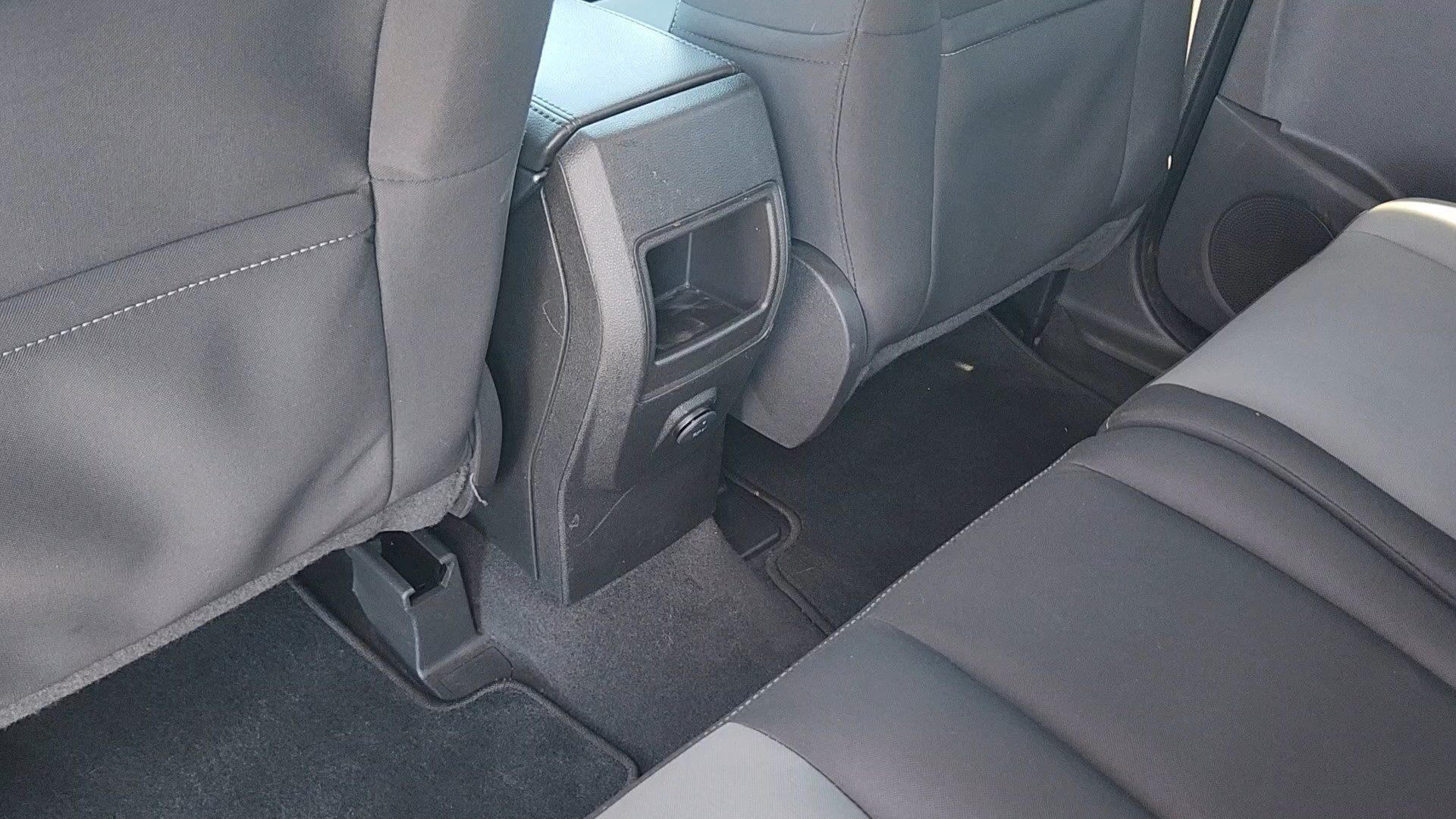 Used 2014 Ford Escape SE AWD/4WD image 16