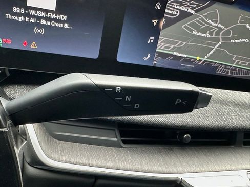 Used 2024 Lucid Air Pure RWD image 33
