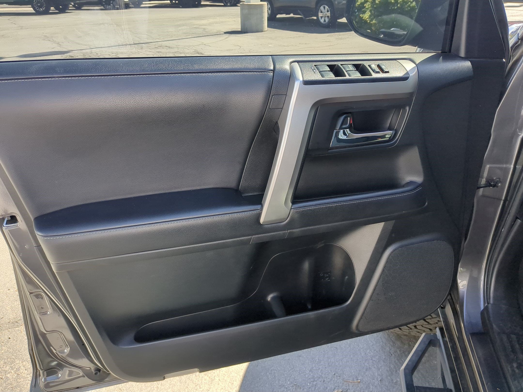 Used 2023 Toyota 4Runner SR5 AWD/4WD image 14