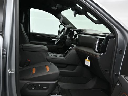 New 2026 GMC Sierra 2500 AT4 AWD/4WD image 11