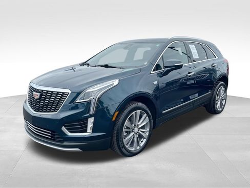 Used 2025 Cadillac XT5 Premium Luxury AWD/4WD image 4