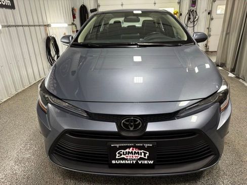 Used 2023 Toyota Corolla LE image 2