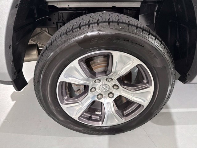 Used 2022 RAM 1500 Laramie AWD/4WD image 11
