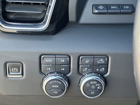 Used 2023 GMC Sierra 1500 Denali Ultimate image 19