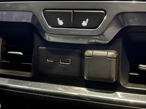 Used 2021 GMC Sierra 2500 Denali w/ Denali Ultimate Package image 31