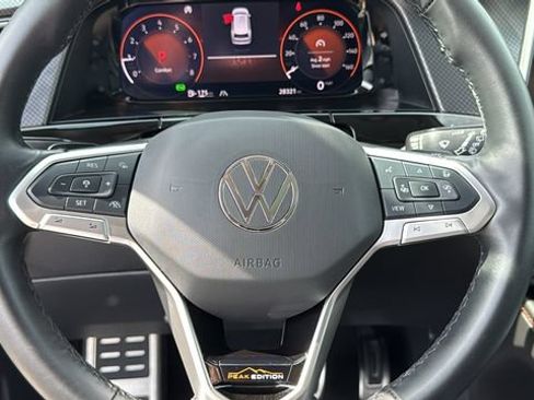 Used 2025 Volkswagen Atlas Peak Edition SE AWD/4WD image 12