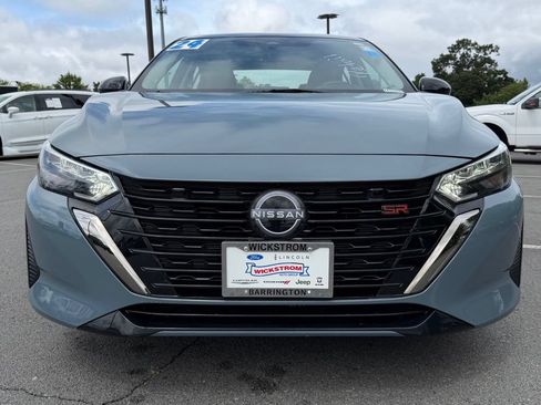 Used 2024 Nissan Sentra SR w/ SR Premium Package FWD image 2