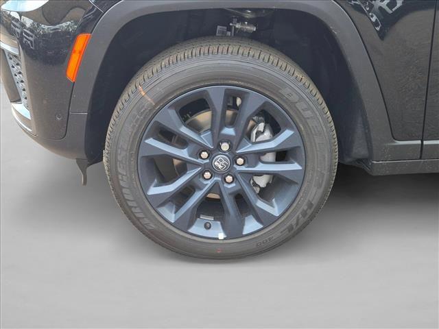 New 2026 Jeep Grand Cherokee Limited AWD/4WD image 9
