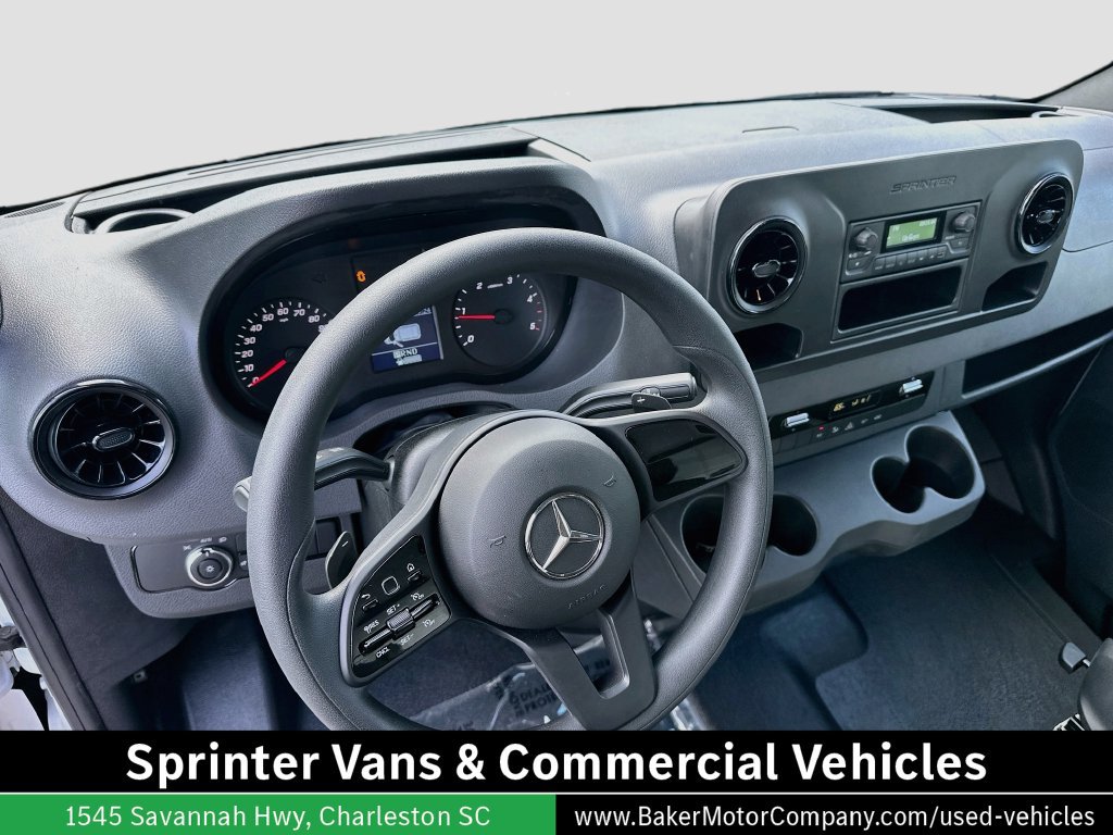 Used 2023 Mercedes-Benz Sprinter 3500 image 4