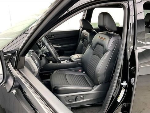 Used 2024 Nissan Pathfinder Rock Creek AWD/4WD image 8
