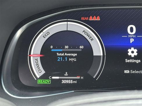 Used 2023 Toyota Venza Limited image 12