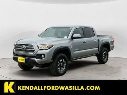 Used 2017 Toyota Tacoma TRD Off-Road w/ Tow Package (A/T)