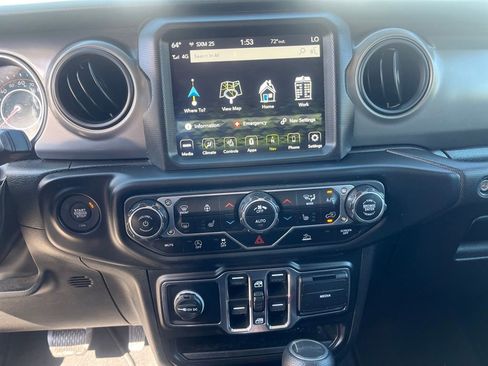 Used 2022 Jeep Gladiator Sport AWD/4WD image 21