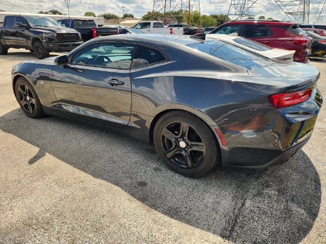 Used 2017 Chevrolet Camaro LT RWD image 4