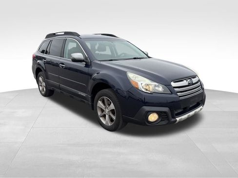 Used 2014 Subaru Outback 3.6R Limited image 4
