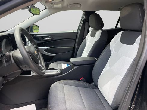Used 2024 Chevrolet Trax LS FWD image 20