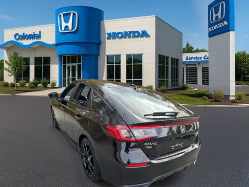 Used 2024 Honda Civic Sport image 4