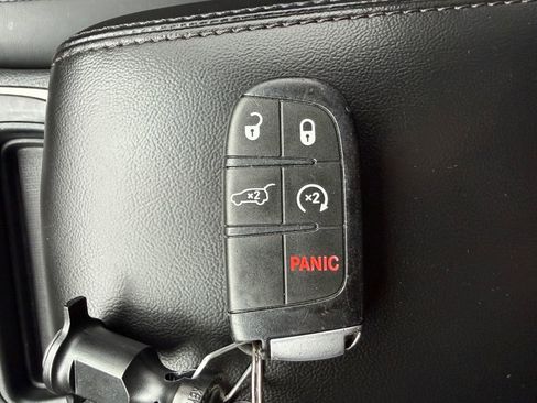 Used 2019 Dodge Durango GT AWD/4WD image 18