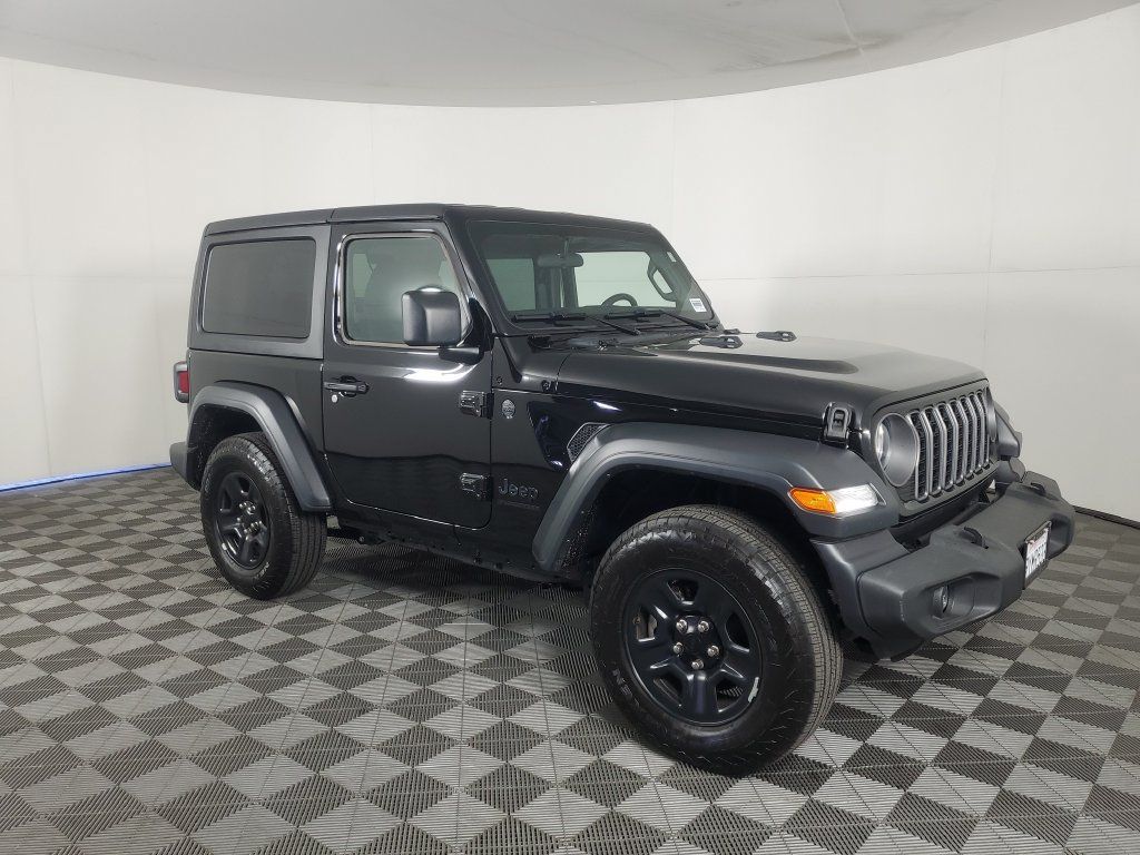 Used 2026 Jeep Wrangler Sport AWD/4WD image 2