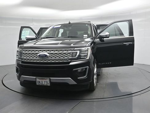 Used 2019 Ford Expedition Platinum RWD image 32
