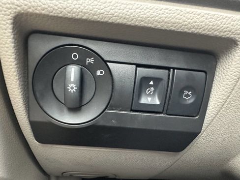 Used 2012 Ford Fusion S image 19