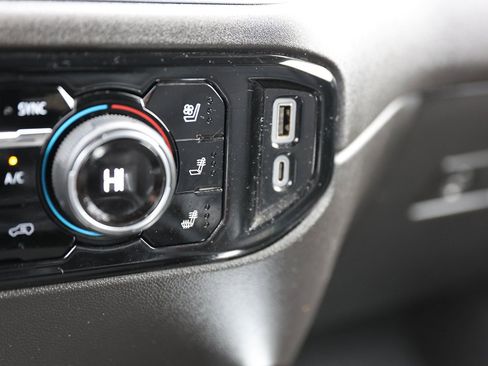 Certified 2024 Chevrolet Silverado 3500 LTZ w/ LTZ Premium Package image 33