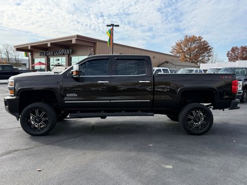 Used 2018 Chevrolet Silverado 2500 High Country image 5