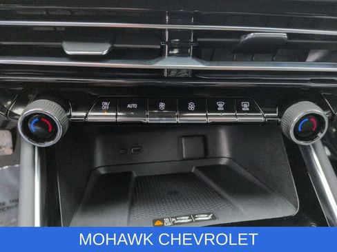 Certified 2024 Chevrolet Traverse LT w/ Trailering Package AWD/4WD image 18