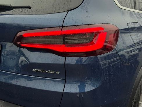 Used 2023 BMW X5 xDrive45e w/ Executive Package image 7