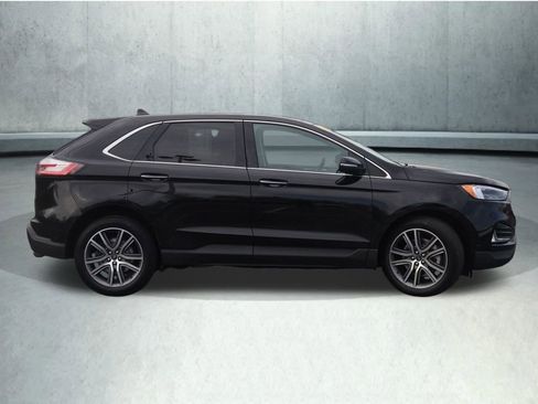 Used 2021 Ford Edge Titanium w/ Equipment Group 301A AWD/4WD image 11